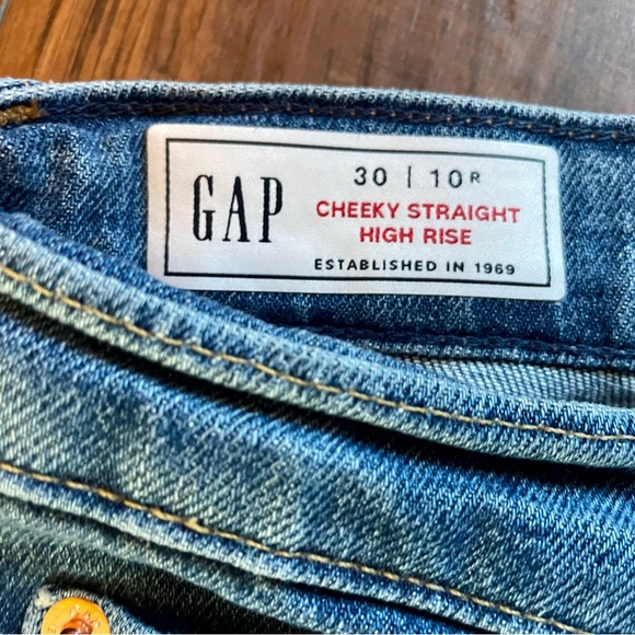 Gap High Rise Cheeky Straight Jeans - Picture 5 of 9